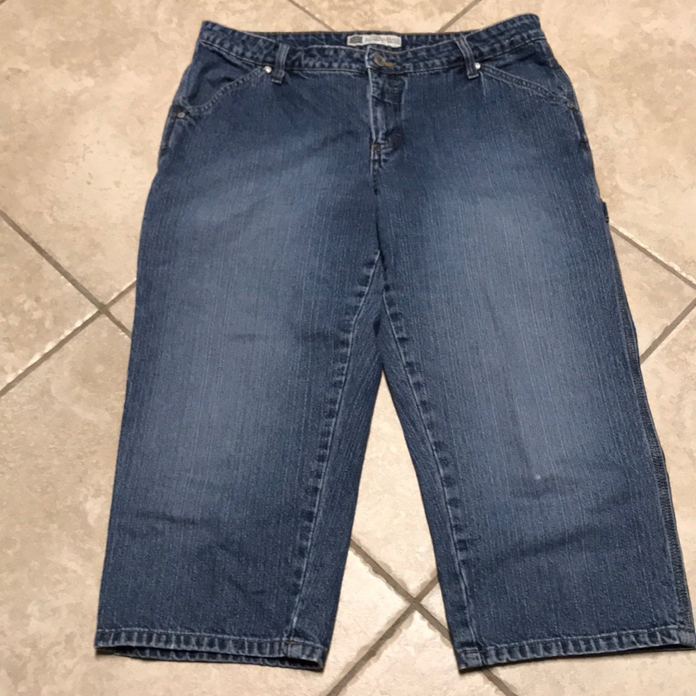 Faded Glory Jean Capris